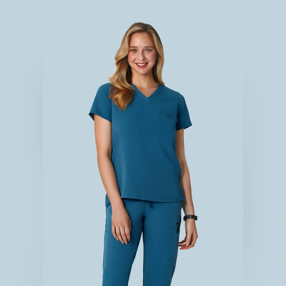 Mandala One Pocket Top Harbor Blue